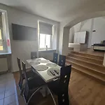 77m2 2 Raum Im Zittauer Stadtzentrum Innenstadt Innenring Lage Markt Und Rathaus Naehe Апартаменты