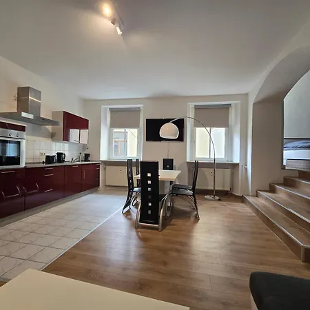 77m2 2 Raum Im Zittauer Stadtzentrum Innenstadt Innenring Lage Markt Und Rathaus Naehe Apartamento *