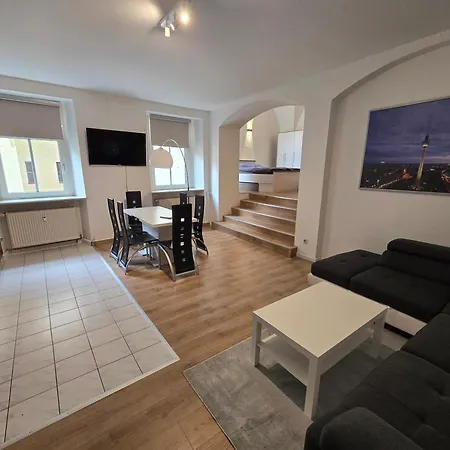 Appartamento 77m2 2 Raum Im Zittauer Stadtzentrum Innenstadt Innenring Lage Markt Und Rathaus Naehe Zittau