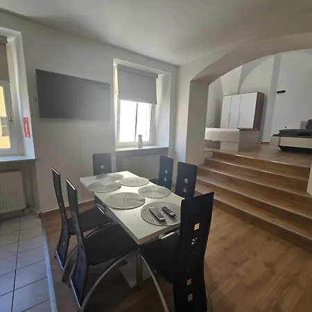 77m2 2 Raum Im Zittauer Stadtzentrum Innenstadt Innenring Lage Markt Und Rathaus Naehe Apartamento