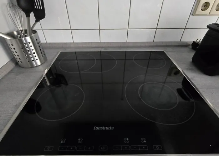 77m2 2 Raum Im Zittauer Stadtzentrum Innenstadt Innenring Lage Markt Und Rathaus Naehe شقة