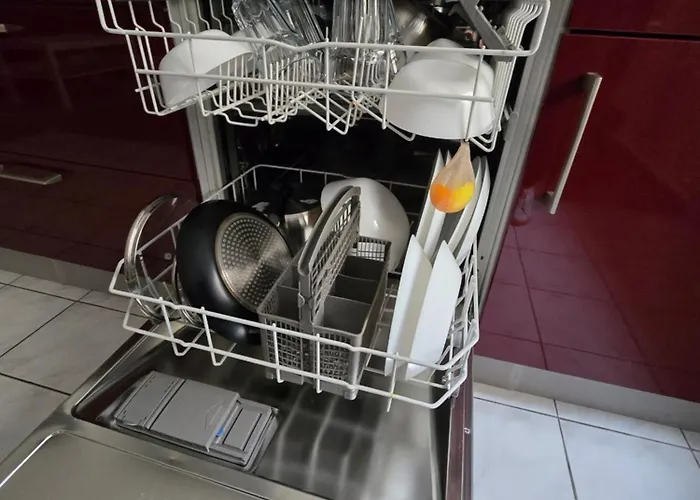 77m2 2 Raum Im Zittauer Stadtzentrum Innenstadt Innenring Lage Markt Und Rathaus Naehe تسيتاو