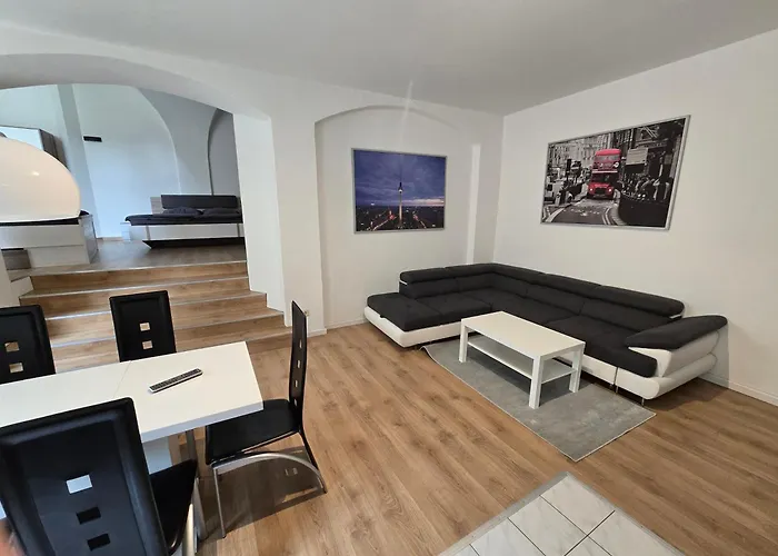 شقة 77m2 2 Raum Im Zittauer Stadtzentrum Innenstadt Innenring Lage Markt Und Rathaus Naehe *