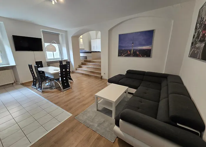 77m2 2 Raum Im Zittauer Stadtzentrum Innenstadt Innenring Lage Markt Und Rathaus Naehe شقة تسيتاو