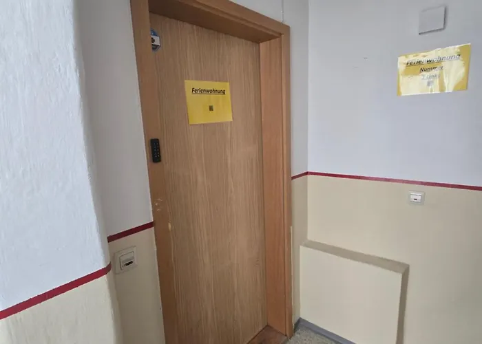 شقة 77m2 2 Raum Im Zittauer Stadtzentrum Innenstadt Innenring Lage Markt Und Rathaus Naehe تسيتاو