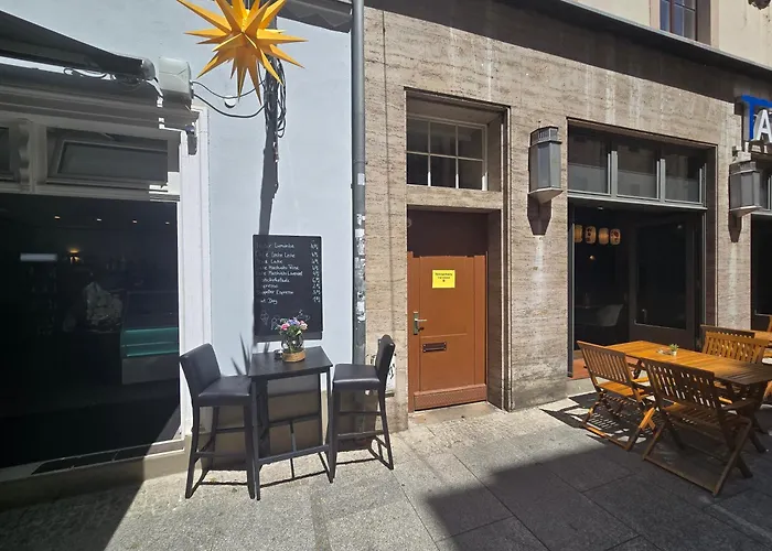 77m2 2 Raum Im Zittauer Stadtzentrum Innenstadt Innenring Lage Markt Und Rathaus Naehe *