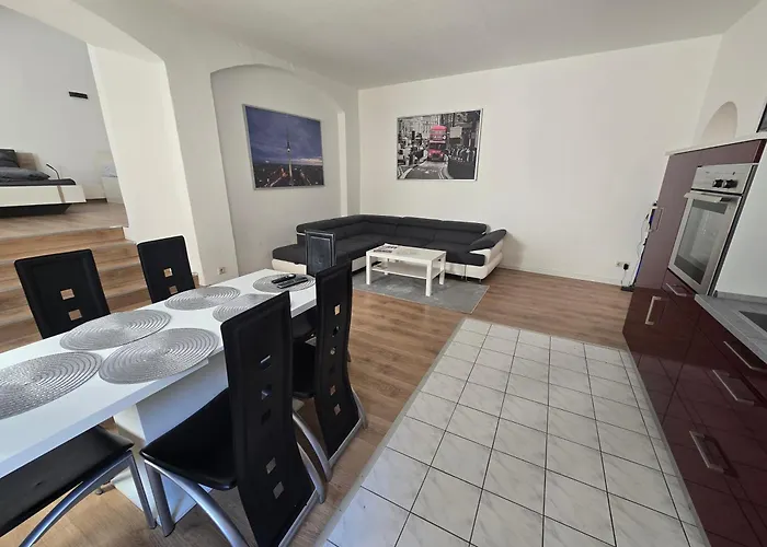 77m2 2 Raum Im Zittauer Stadtzentrum Innenstadt Innenring Lage Markt Und Rathaus Naehe